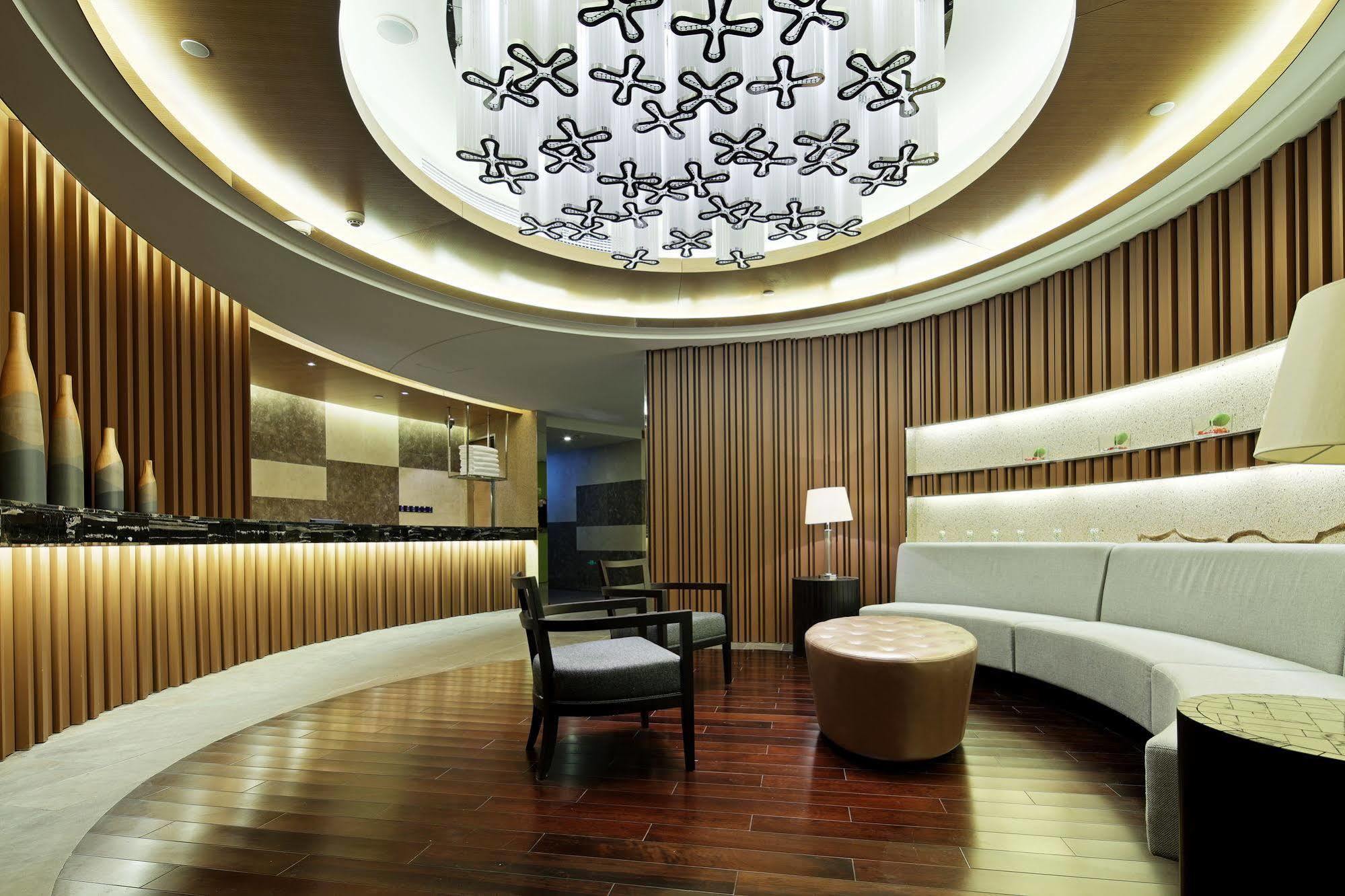 Ramada Changzhou North Hotel Екстериор снимка
